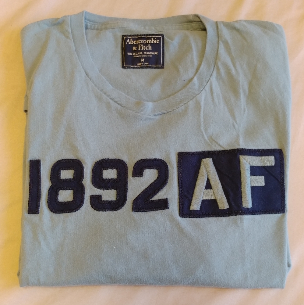 Abercrombie and Fitch T-shirt size M